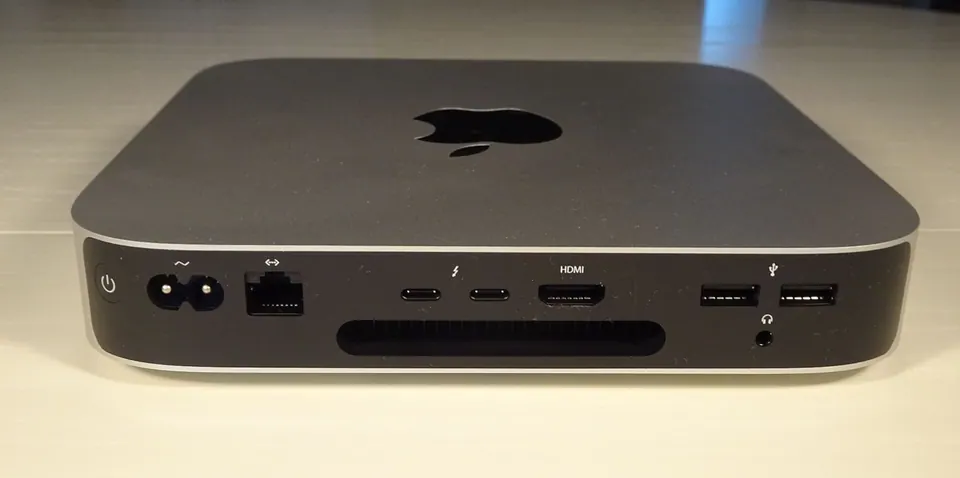 Cụm cổng kết nối mặt sau Mac mini M1 2020