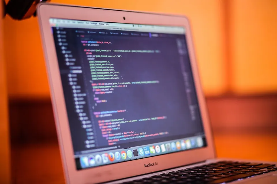 Lệnh caffeinate: giữ MacBook không ngủ, không cần đổi cài đặt