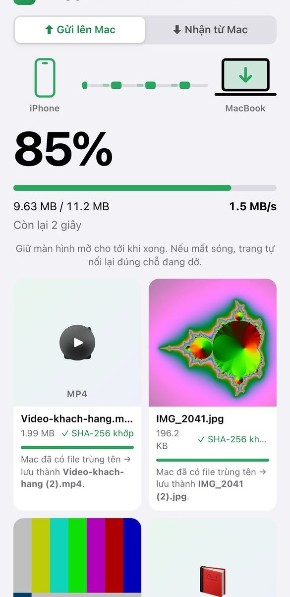 Trang gửi file trên điện thoại đang gửi 85%
